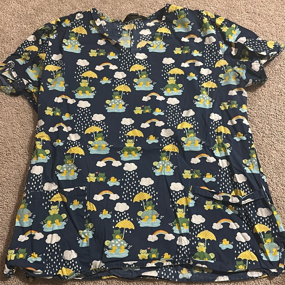 Zoe + Chloe Scrub Top